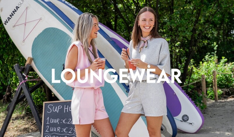 LOUNGEWEAR