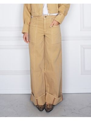 HARPER & YVE HARPER & YVE }