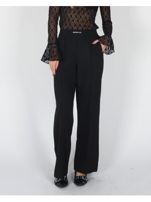 HARPER & YVE HARPER & YVE }